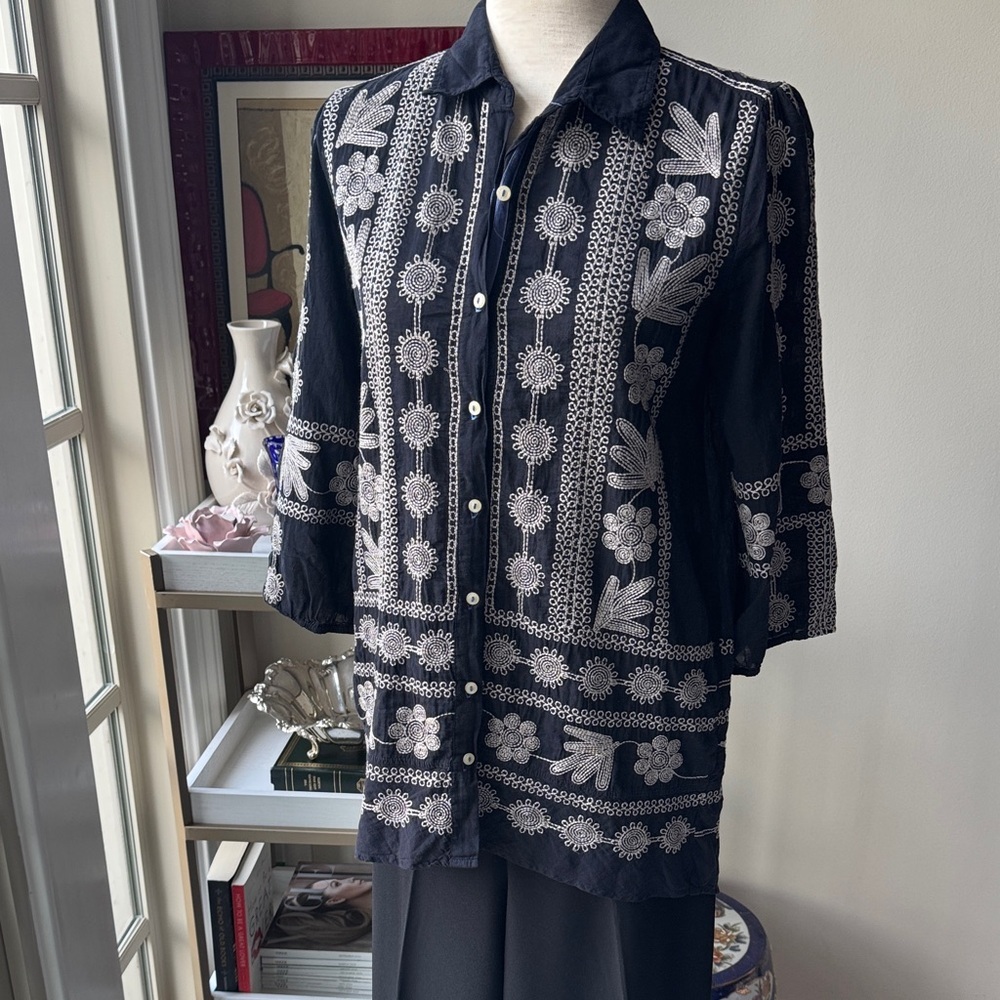 Johnny Was Navy and White Floral Embroidered Blouse